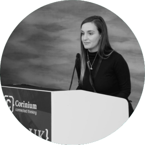 Monika HEADSHOT FRAME-1